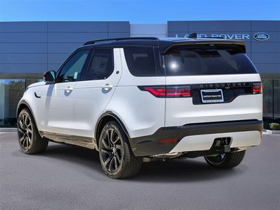 New 2025 Land Rover Discovery Dynamic SE