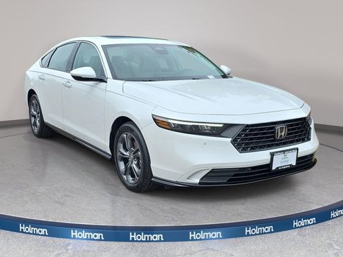 Certified 2025 Honda Accord EX-L image 3