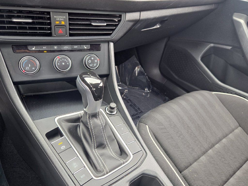 Used 2024 Volkswagen Jetta Sport FWD image 20