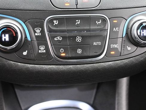 Used 2024 Chevrolet Malibu LT image 17