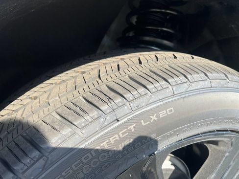New 2026 GMC Acadia Elevation w/ Black Edition AWD/4WD image 28