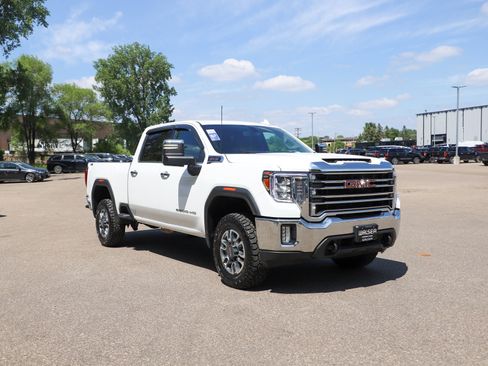 Used 2022 GMC Sierra 3500 SLT w/ X31 Off-Road Package AWD/4WD image 9