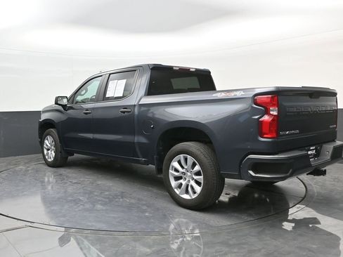 Used 2020 Chevrolet Silverado 1500 Custom w/ Custom Value Package AWD/4WD image 5