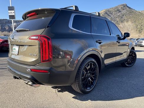 Used 2021 Kia Telluride SX w/ SX Prestige Package image 10