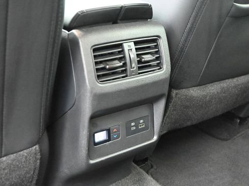 Used 2023 Nissan Rogue SL w/ SL Premium Package FWD image 13