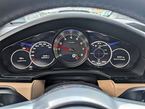 Used 2023 Porsche Cayenne S w/ Premium Package Plus image 20