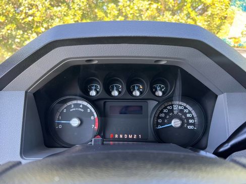 Used 2016 Ford F250 XL w/ Power Equipment Group RWD image 28