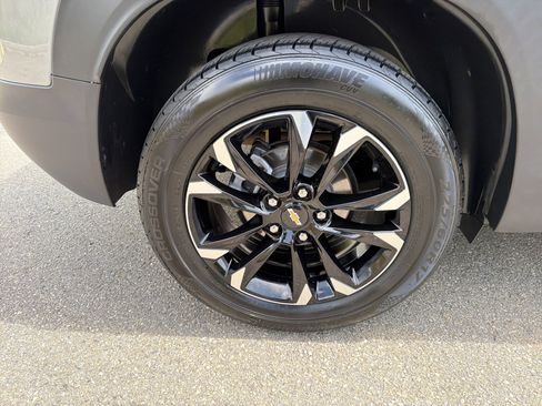Used 2023 Chevrolet TrailBlazer LT FWD image 17