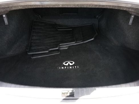 Used 2017 INFINITI Q50 Signature Edition w/ All Weather Package (L93) RWD image 27