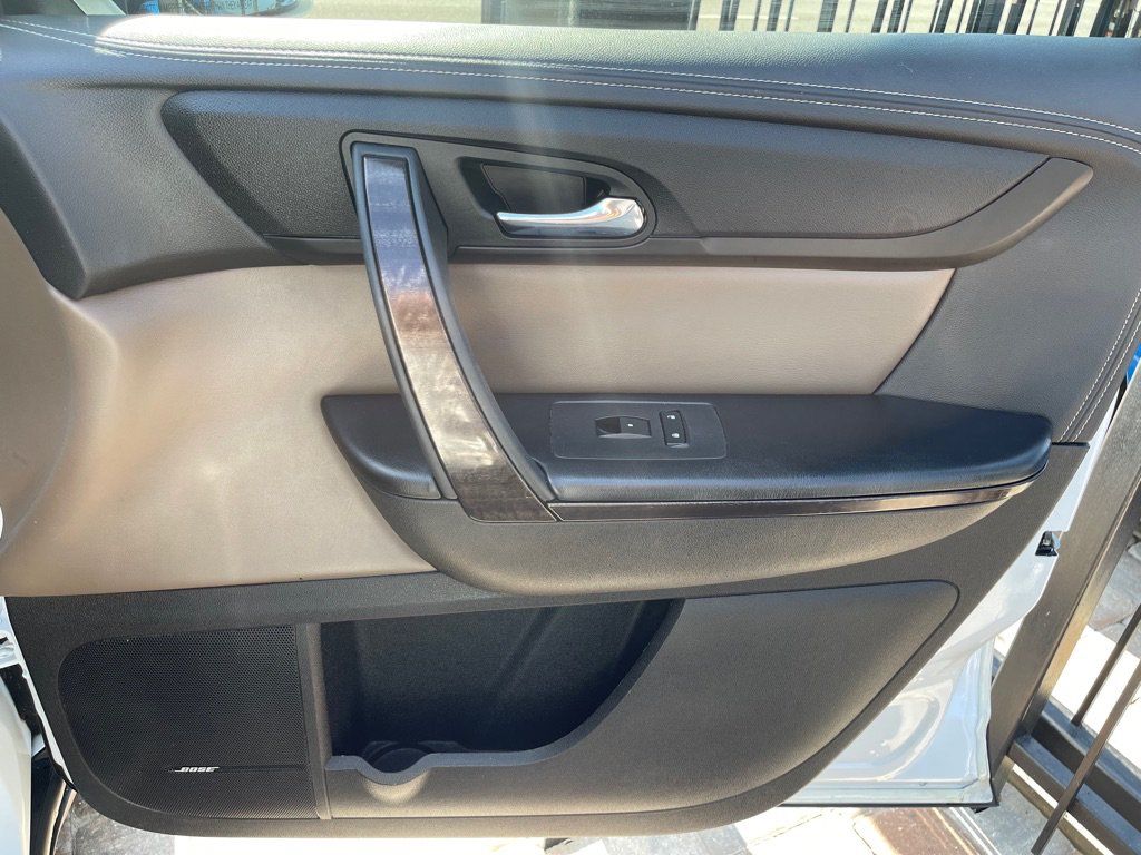 Used 2017 GMC Acadia Limited SLT FWD image 32