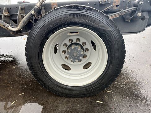 Used 2019 RAM 5500 Tradesman w/ Chrome Appearance Group image 10