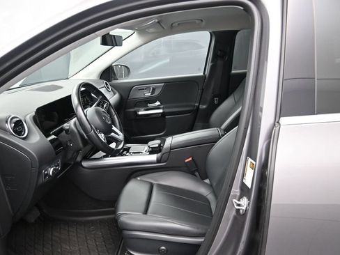 Used 2023 Mercedes-Benz GLA 250 4MATIC image 17