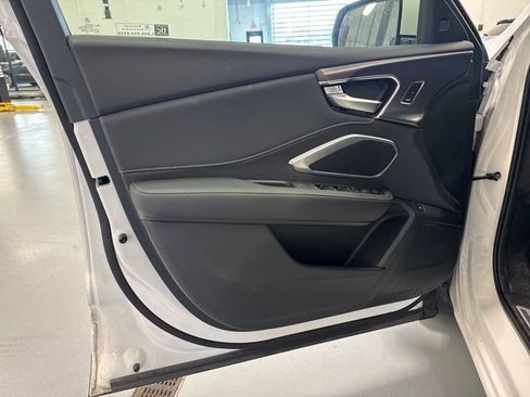 Used 2026 Acura RDX SH-AWD image 9