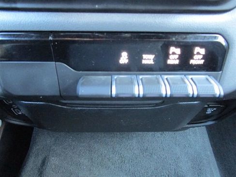 Used 2022 RAM 1500 Big Horn image 31