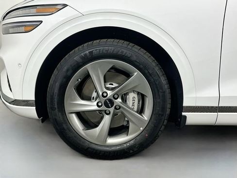 New 2026 Genesis GV70 2.5T Advanced image 23