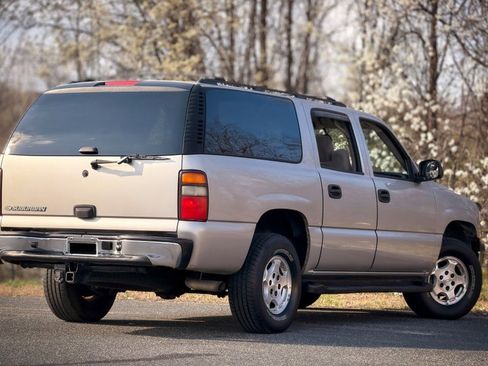 Used 2006 Chevrolet Suburban LS w/ Smart Select Package image 33