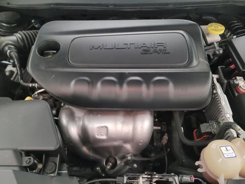 Used 2019 Jeep Cherokee Limited image 30