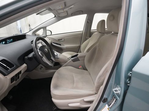 Used 2015 Toyota Prius Two image 7