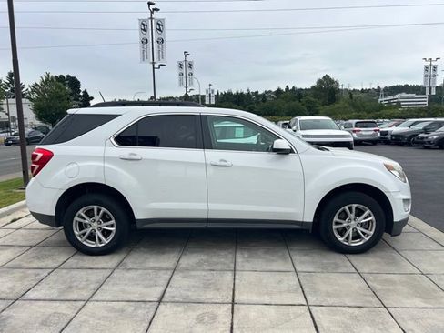 Used 2017 Chevrolet Equinox LT w/ Convenience Package FWD image 8