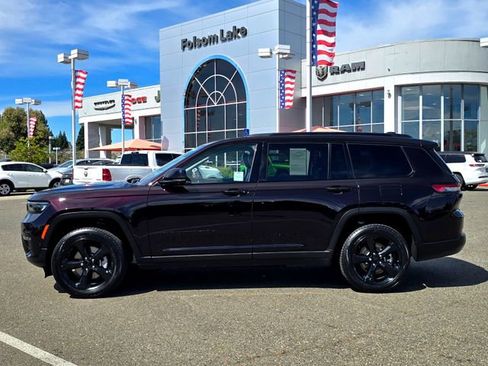 Certified 2023 Jeep Grand Cherokee L Limited w/ Luxury Tech Group II AWD/4WD image 8
