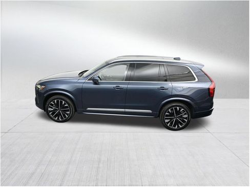 New 2026 Volvo XC90 B6 Plus w/ Protection Package Premier AWD/4WD image 14