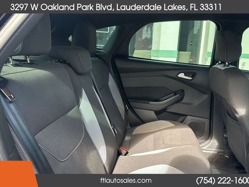 Used 2018 Ford Focus ST image 39