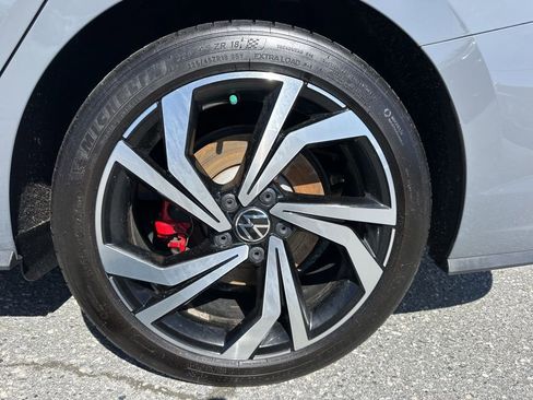 Used 2023 Volkswagen Jetta GLI Autobahn image 28