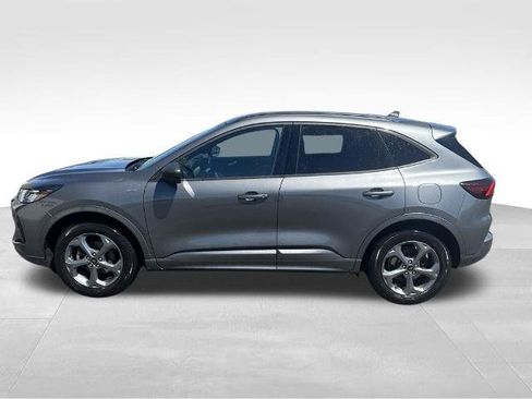Certified 2023 Ford Escape ST-Line w/ Tech Pack #1 AWD/4WD image 5