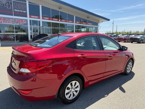 Used 2016 Hyundai Accent SE FWD image 8