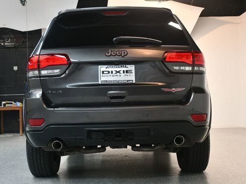 Used 2018 Jeep Grand Cherokee Trailhawk w/ Trailhawk Luxury Group image 15