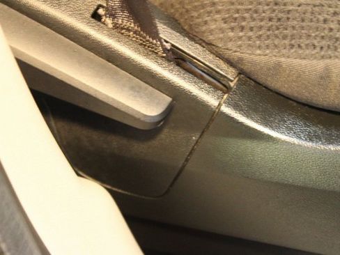 Used 2018 Dodge Grand Caravan SE w/ UConnect Hands-Free Group image 11