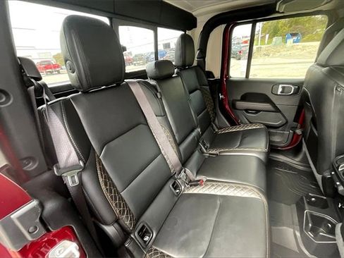 Used 2021 Jeep Gladiator Overland image 26