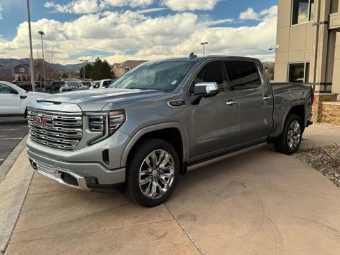 Used 2025 GMC Sierra 1500 Denali w/ Denali Reserve Package AWD/4WD image 37