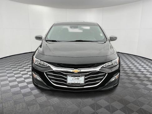 Used 2024 Chevrolet Malibu LT image 2