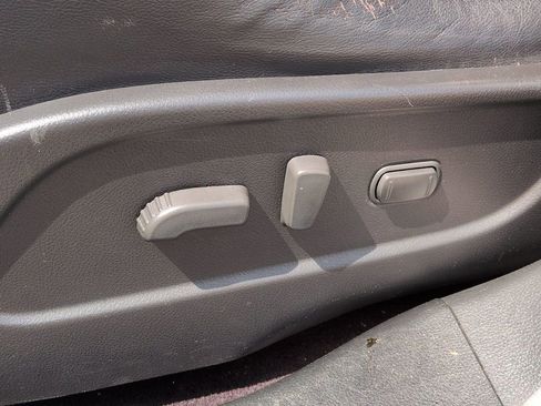 Used 2010 Nissan Murano LE FWD image 17