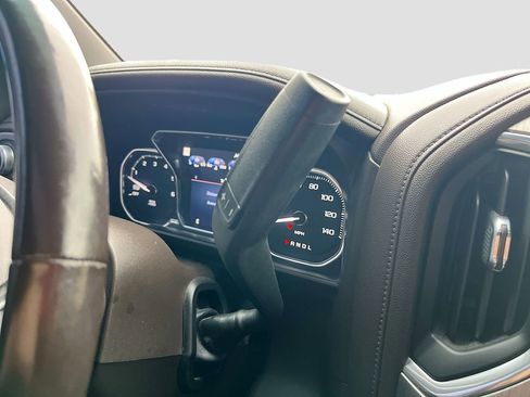 Used 2019 GMC Sierra 1500 Denali w/ Driver Alert Package II image 17