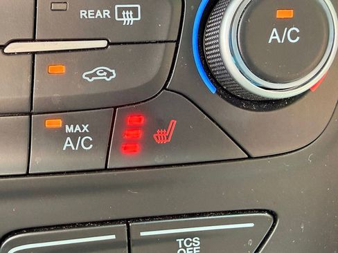 Used 2019 Ford Escape SE AWD/4WD image 17