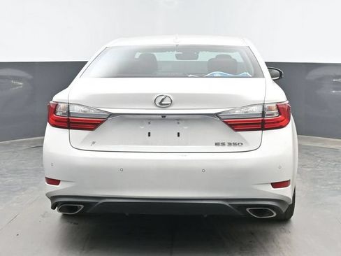 Used 2016 Lexus ES 350 w/ Premium Package w/Wood Trim FWD image 9