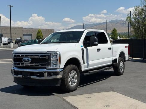 Used 2024 Ford F250 XLT w/ FX4 Off-Road Package AWD/4WD image 6