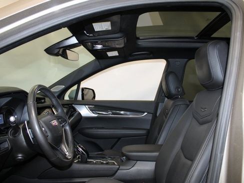 Certified 2023 Cadillac XT6 Sport image 8