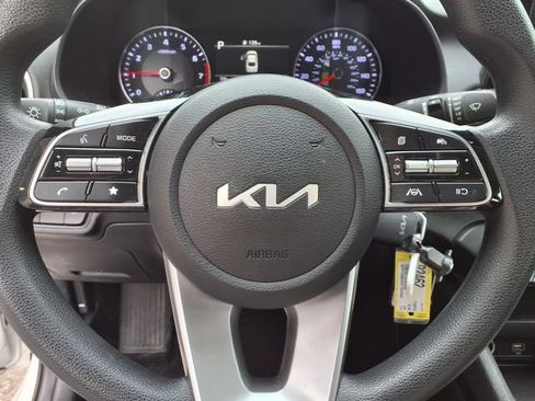 Used 2024 Kia Forte LXS w/ LXS Technology Package FWD image 10
