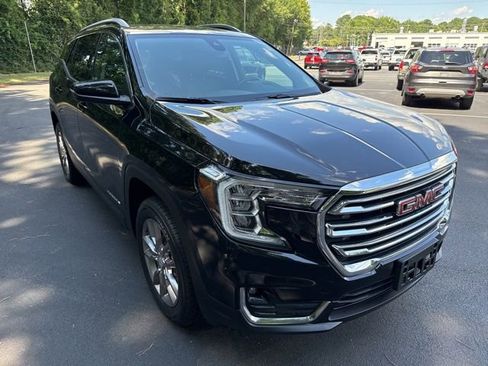 Used 2024 GMC Terrain SLT image 7