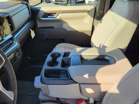 New 2026 Chevrolet Silverado 1500 LT w/ Convenience Package II RWD image 18