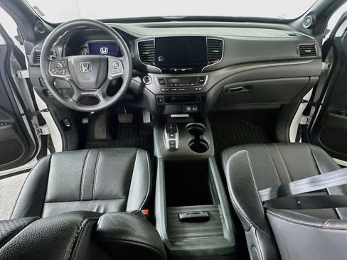 Used 2023 Honda Passport TrailSport image 16