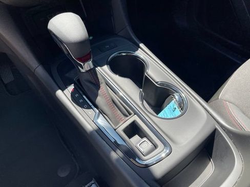 Certified 2023 Chevrolet Equinox RS FWD image 24