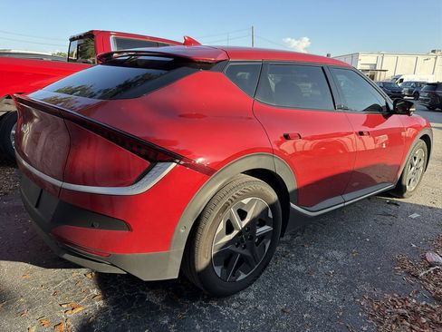 Used 2025 Kia EV6 Light w/ Light LR Technology Package AWD/4WD image 9
