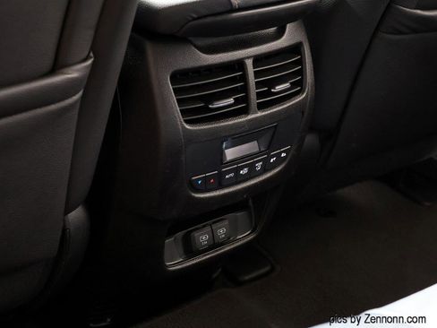 Used 2019 Acura MDX SH-AWD w/ Technology Package image 16