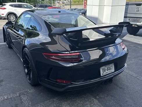 Used 2018 Porsche 911 GT3 RWD image 7