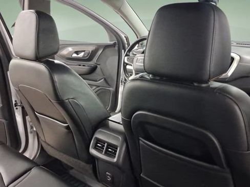 Used 2020 GMC Terrain SLT FWD image 15