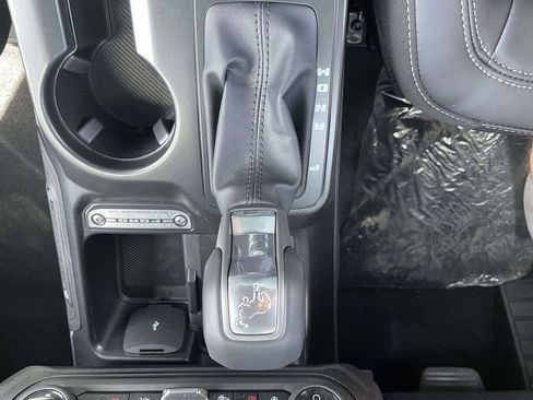 New 2026 Ford Bronco Outer Banks AWD/4WD image 17